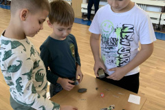 50fbeb19-281e-4fa2-8aa3-251af239c6a4