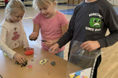 b1b86df0-8897-4214-949e-f09b97561141